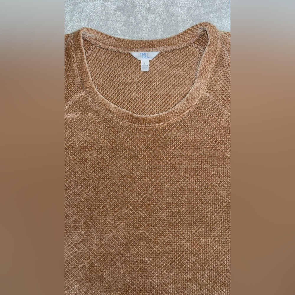 Time and Tru Cozy Polyester Oversized Puff-sleeve Crewneck Sweater - Picture 3 of 7